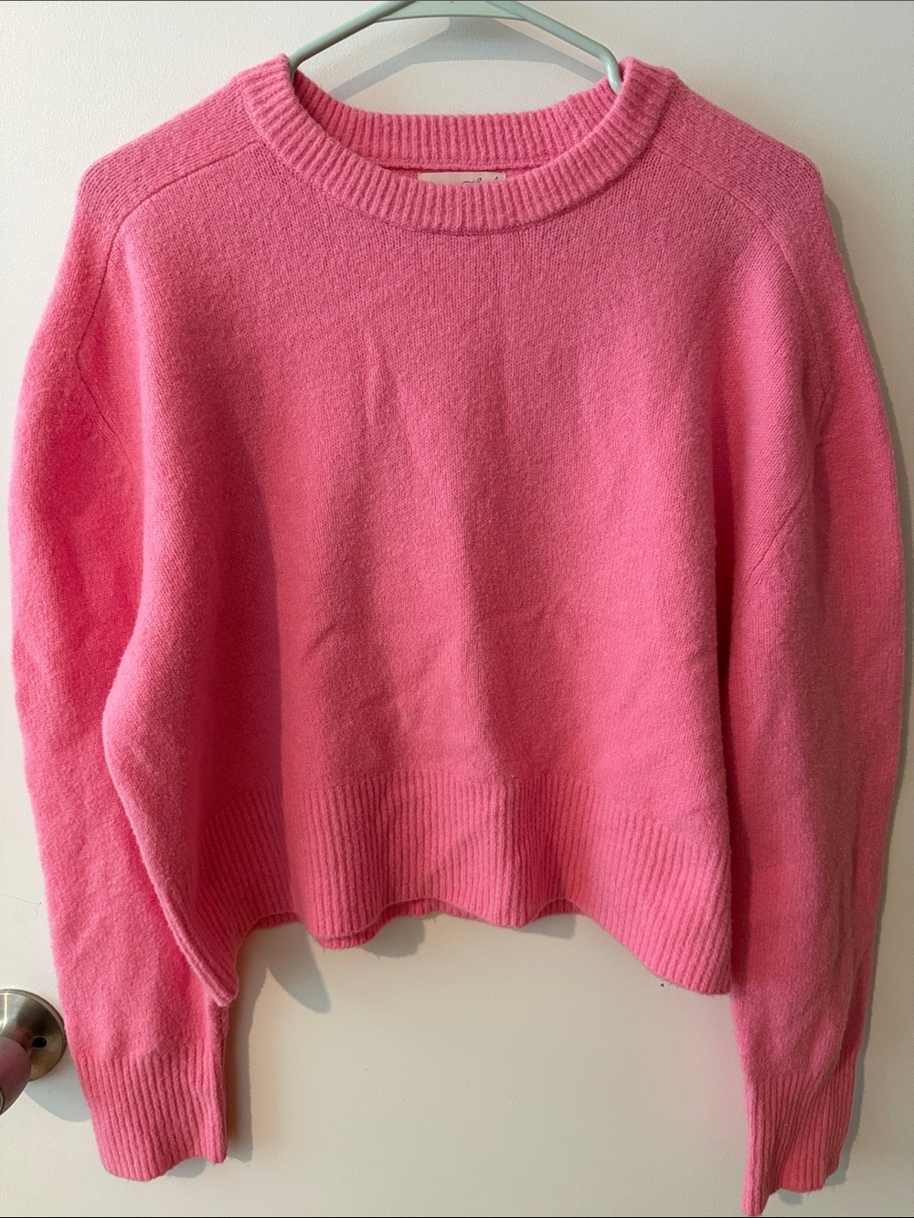 Universal Thread Cozy Crewneck Sweater in Bubblegum Pink